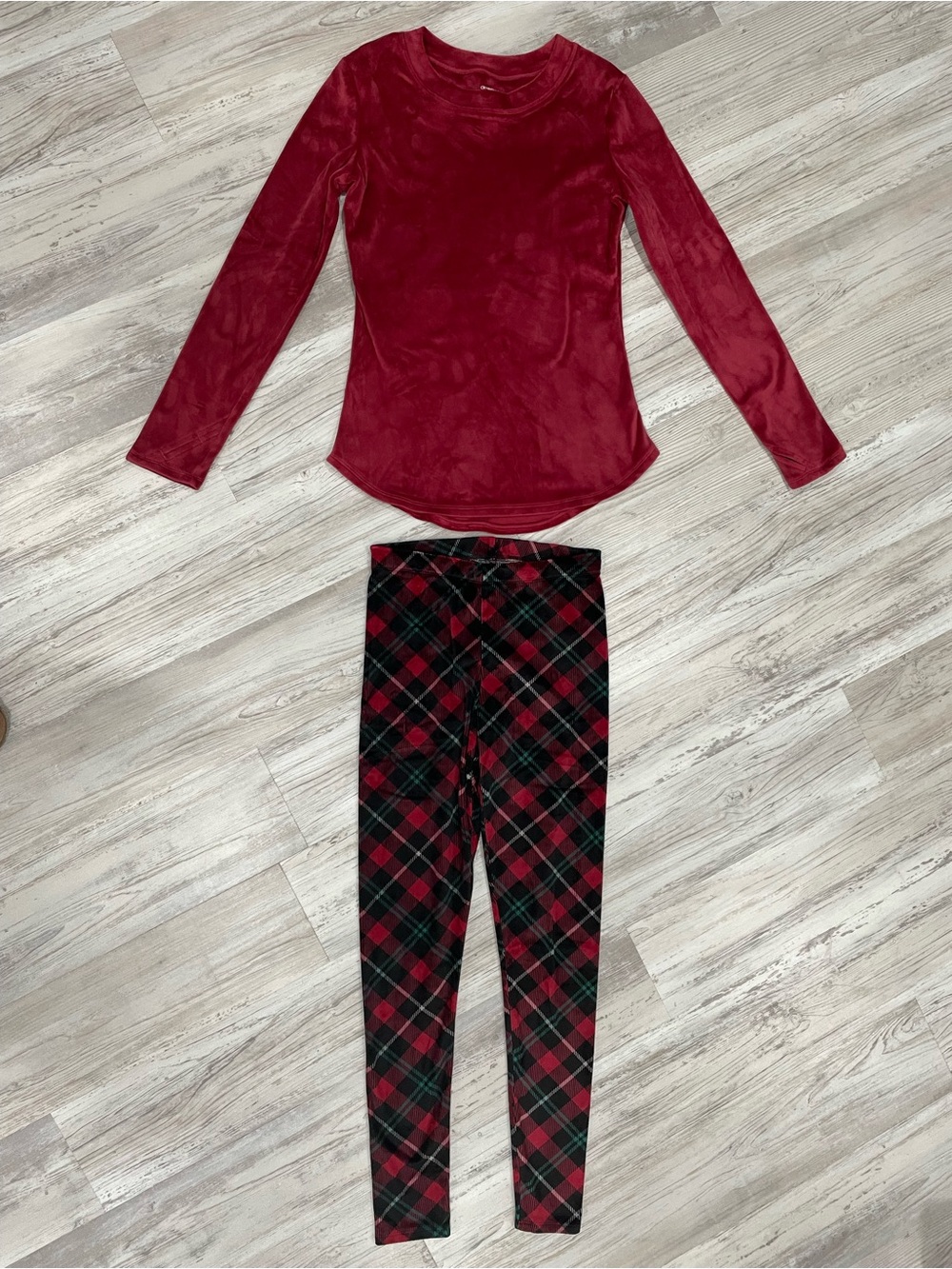 Velvet Long-Sleeve Pajama Top and Plaid Leggings - Red